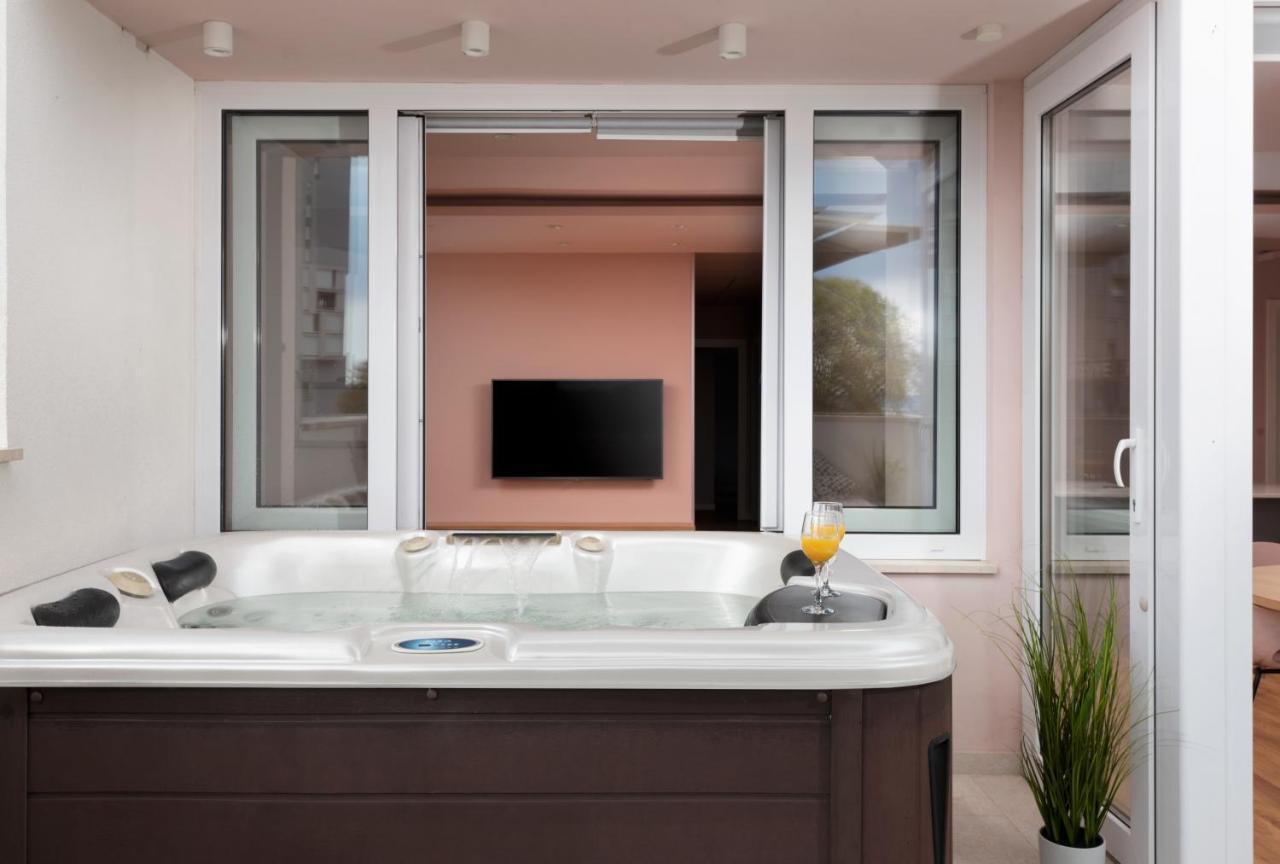 ספליט Glow Luxury Apartment With Terrace And Jacuzzi מראה חיצוני תמונה