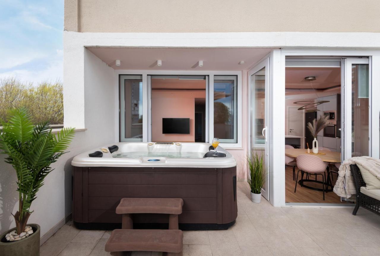 ספליט Glow Luxury Apartment With Terrace And Jacuzzi מראה חיצוני תמונה